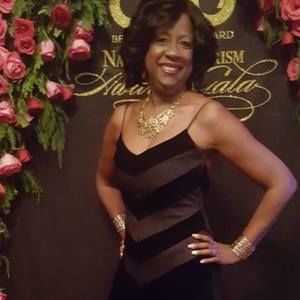 Meet your Posher, Yvette